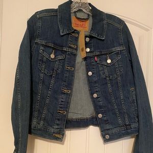 Levi’s Denim Jacket. Women’s Size Small. New with Tags. NWT.